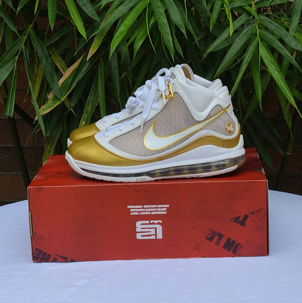Nike LeBron 7 China Moon - Picture 1 of 6
